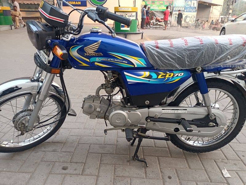 Honda 70 new condition 100% genuine only call no olx chat 7