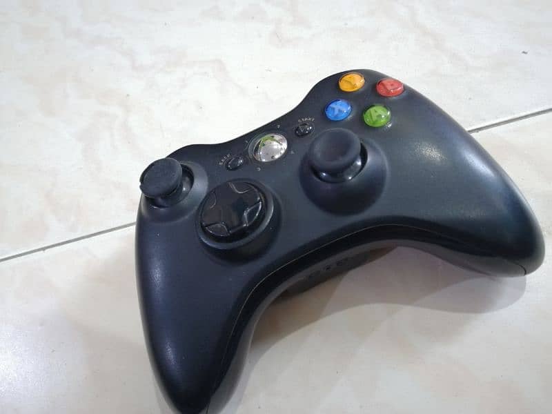 xbox 360 slim (320gb hard disk) 2