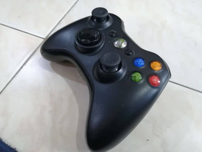 xbox 360 slim (320gb hard disk) 4