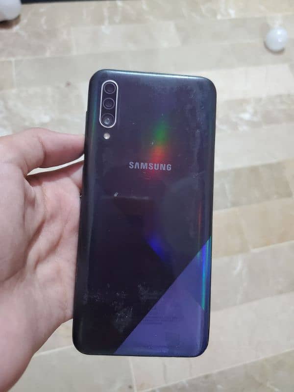 Samsung Galaxy a30s 4/128 1