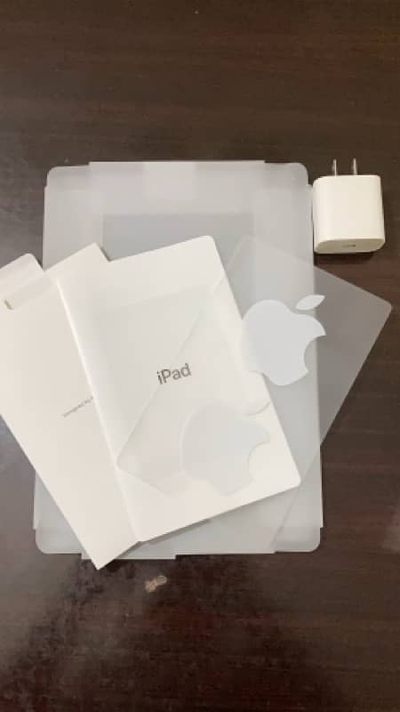 ipad 9th generation + cover + styles 7