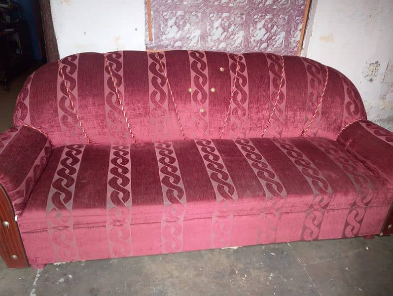 5 Seater Sofa for urgent sale 0