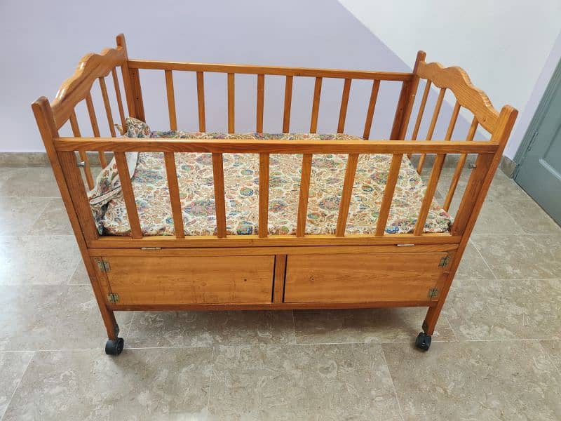 Baby cot with swing 6