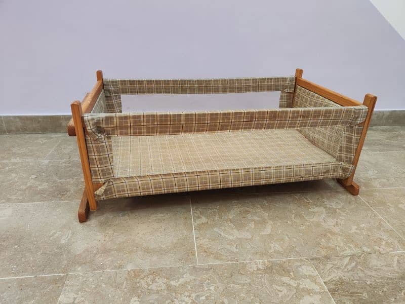 Baby cot with swing 10