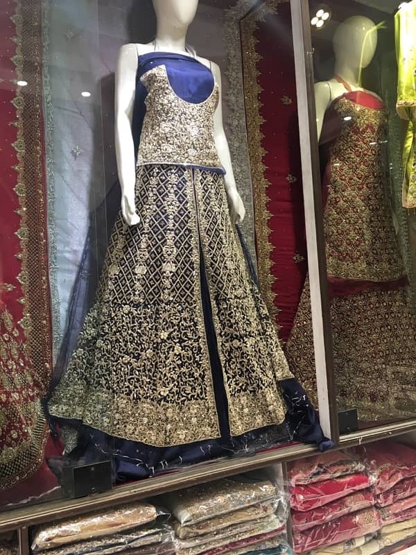 +923455324775 branded bridal dree mazxii long fariy tale 1