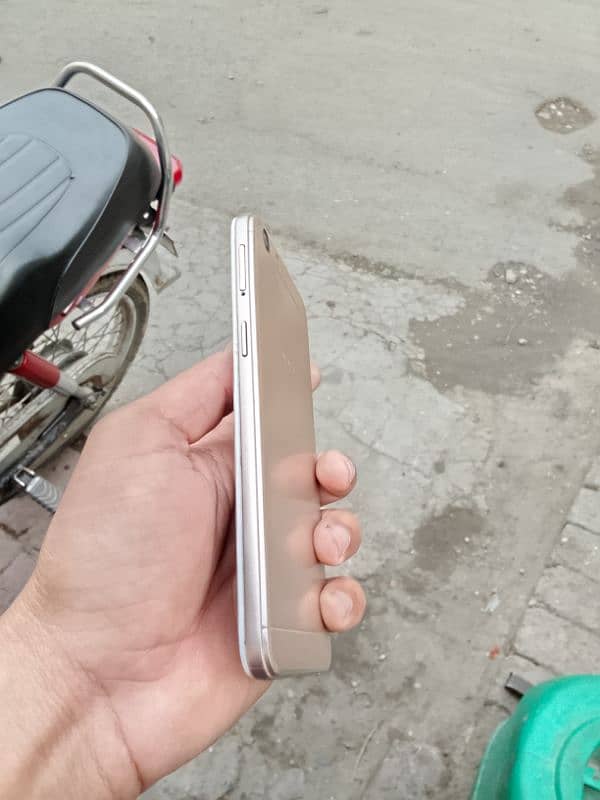 OPPO A57 all ok 4 64 1