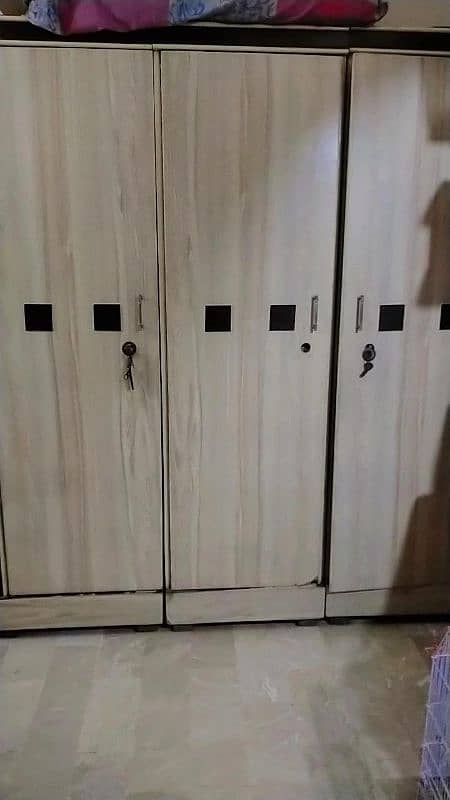 complete bedroom set sell urgently 2