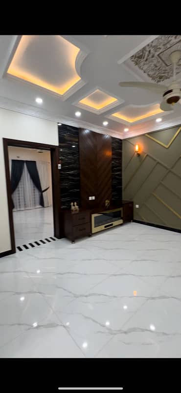 10 MARLA BRAND NEW UPR PORTION FOR RENT IN BAHRIA TOWN LAHORE 6