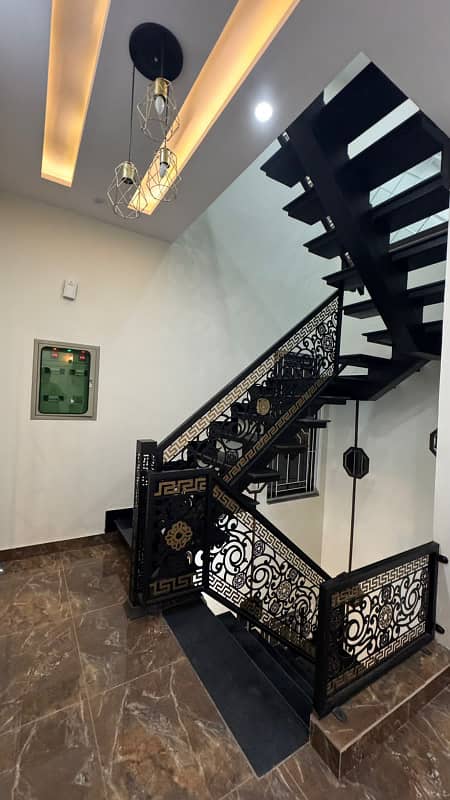 10 Marla Brand New Luxury House With Basement Available For Rent In GOLF VIEW RESIDENCIA PHASE I Bahria Town LAHORE 6