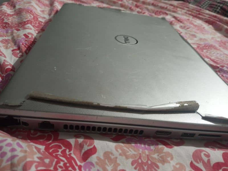 Dell Inspiron 5559 Laptop 1