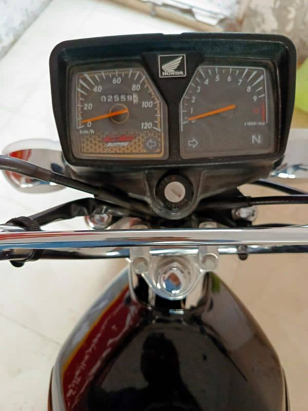 Honda 125 Salf 3