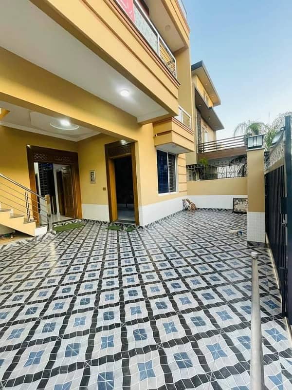 Beautiful 8 Marla Double Storey House For Sale In Ideal Location Airport Housing Society Sector 4 13