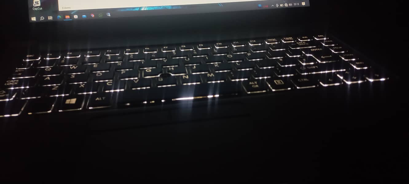 Toshibha laptop core i3 5th gen full working all ok 10/10 condition 1