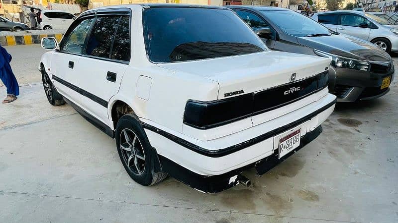 Honda Civic EXi 1990 10