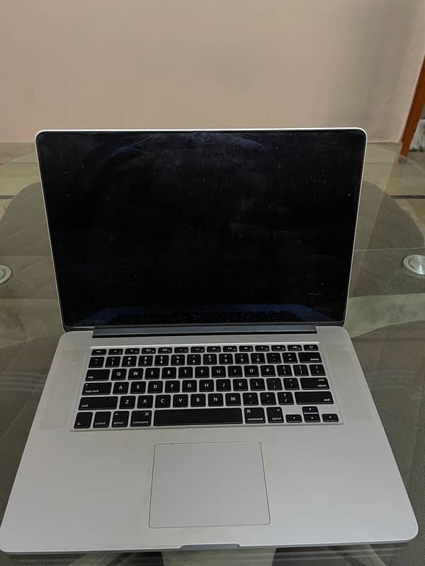 MacBook Pro 15”3 Urgent 1