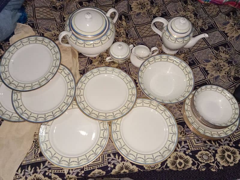 Gold Plated Dinner Set bon China 27 Pieces 1