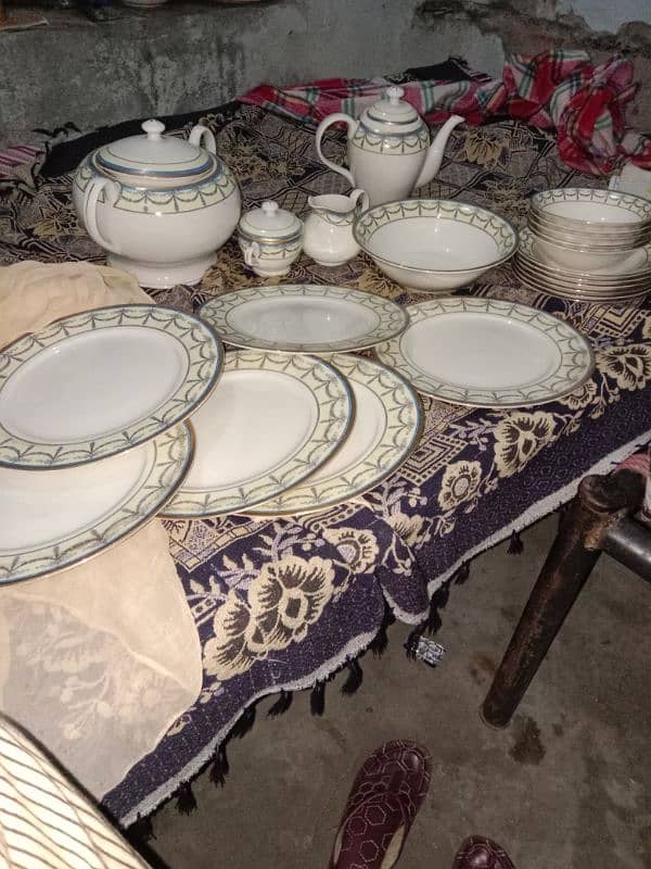 Gold Plated Dinner Set bon China 27 Pieces 3