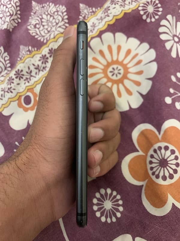 iphone 8 64gb non-pta 3