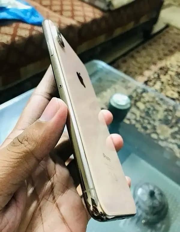 iPhone X S Max 512 GB PTA Approved 3