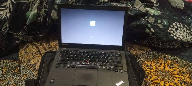 Lenovo ThinkPad with 500GB HDD 4GB RAM Intel Core i5 5th Gen 1