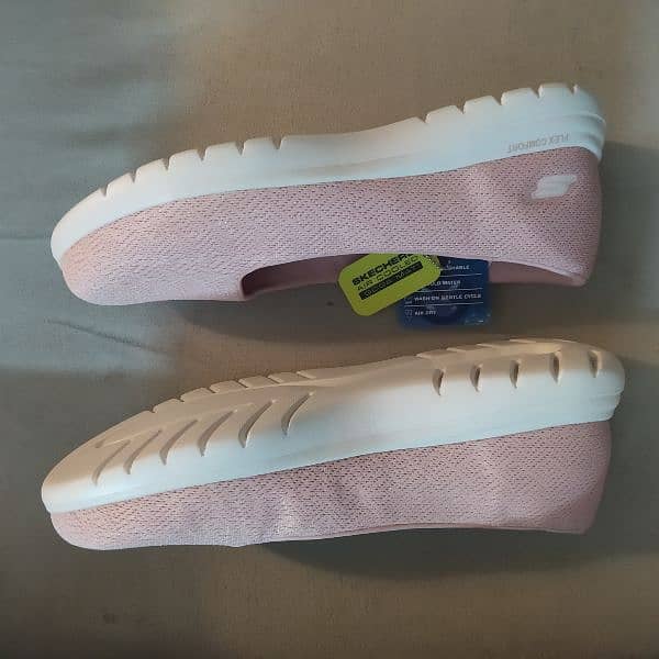 skechers 1