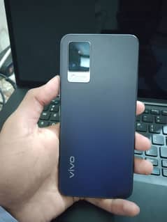 vivo v21