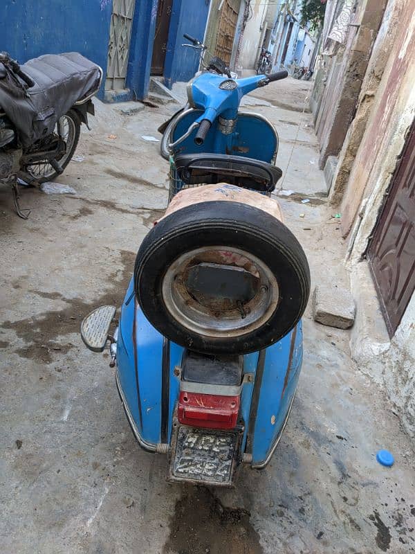 Vespa 150cc 77 model totally genuine exchange also possible 4