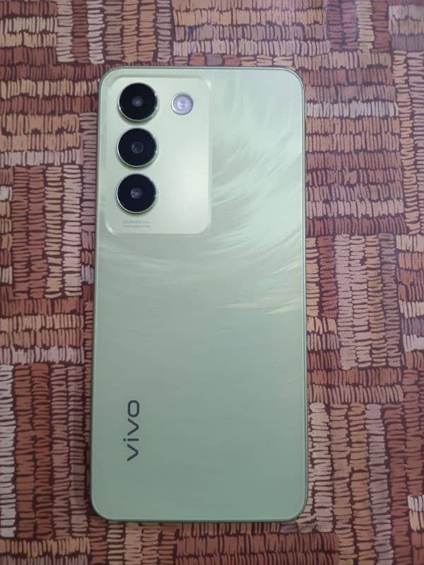 VIVO Y100 WITH 11 MONTH WARRANTY 11