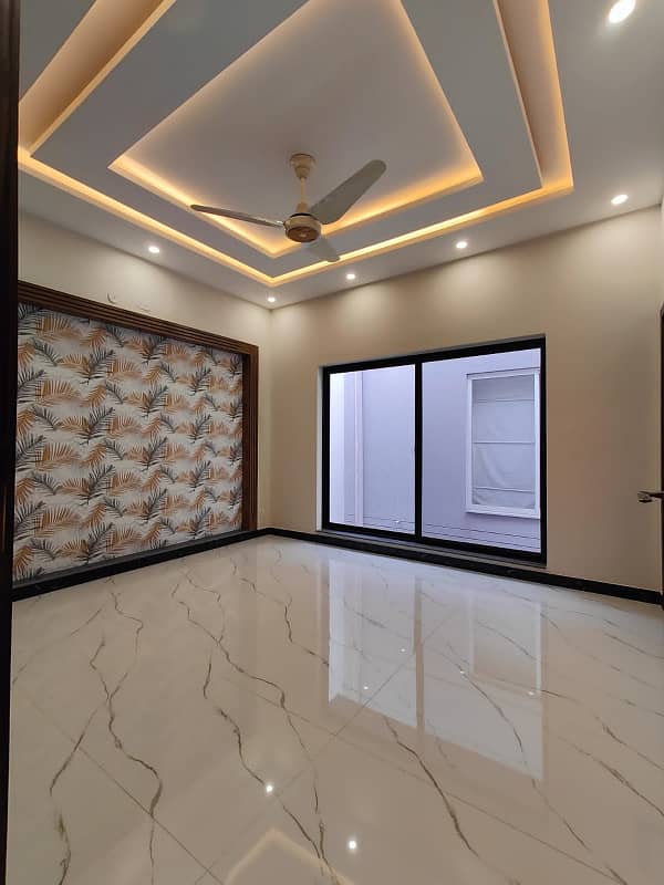 5 Marla Luxury House Available For sale In DHA 9 Town Lahore 10