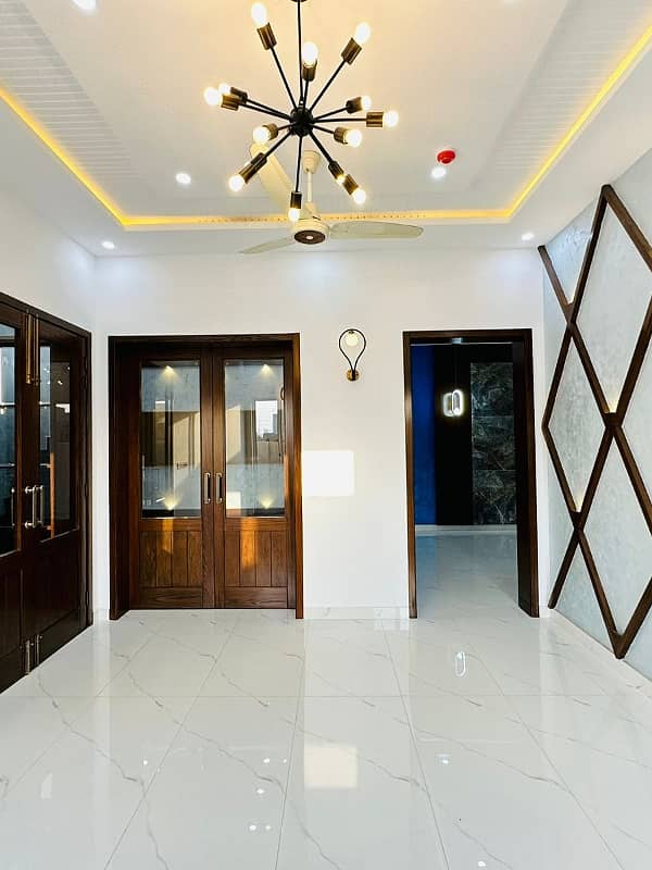 10 Marla Luxury House Available For Rent In DHA Phase 7 Lahore 11