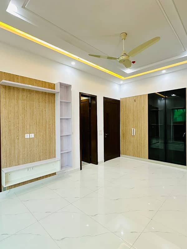 10 Marla Luxury House Available For Rent In DHA Phase 7 Lahore 17