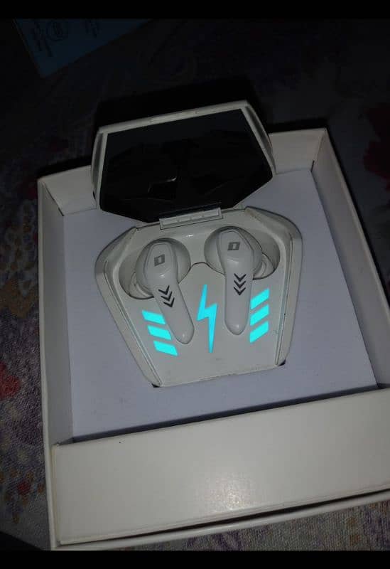 dafy gaming earbuds 0