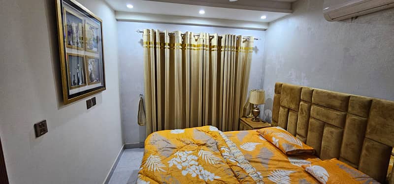 A Beautiful 1 Bed Room Luxury Apartments For Rent On Daily & Monthly Bases Bahria Town Lahore(1&2 Bed Room) 2