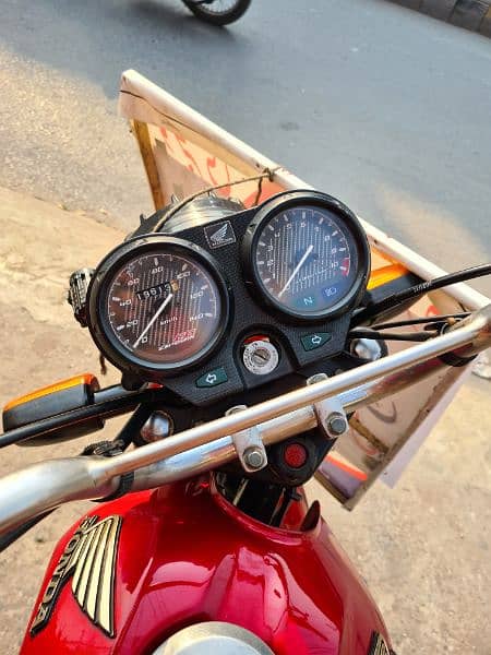 Honda CG 125 Dream 6