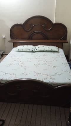 Bed with mattress and dressing with mirror urgently for sale