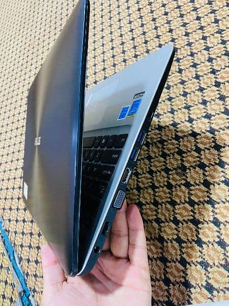 Asus laptop Core i3 Gen 5 7