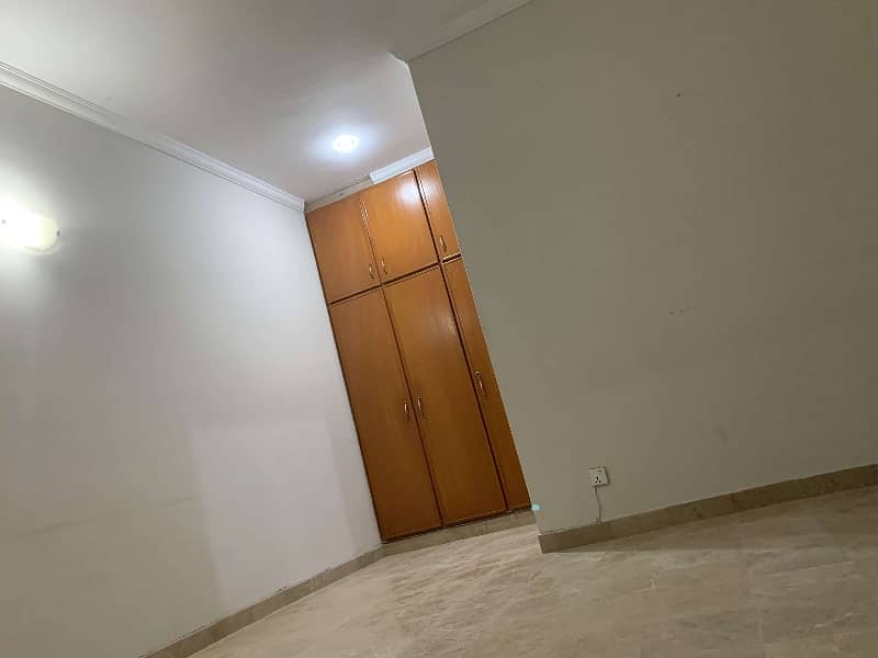 Double story 10 Marla 5 bedroom attach washroom house for rent demand 220000 2