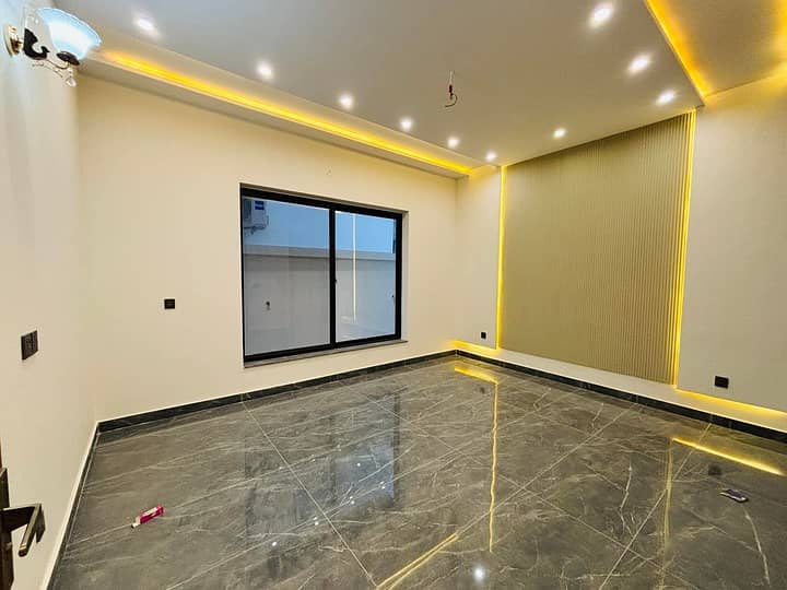 10 Marla Brand New Bungalow In DHA Phase 7 Lahore At Super Hot Location. 9