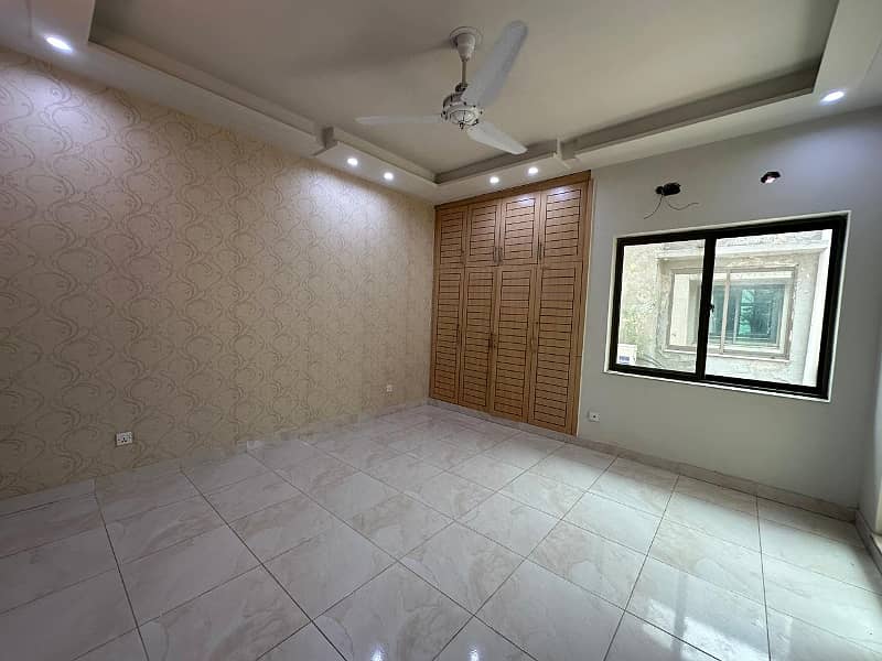 5 Marla luxury House Available For RENT In Paragon City Lahore 7