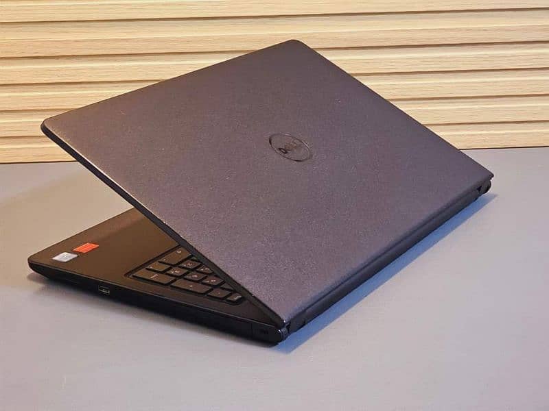 2 Gb dedicated Core i5 7th gen dell laptop for sale 3