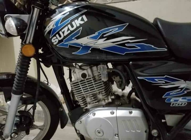 Suzuki GS 150 SE model 2021 1