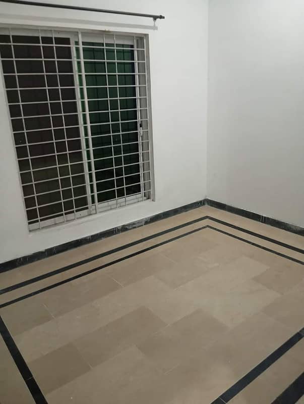 1 Kanal Fabulous Upper Portion On Top Location For Rent In DHA Phase 1 Lahore 1