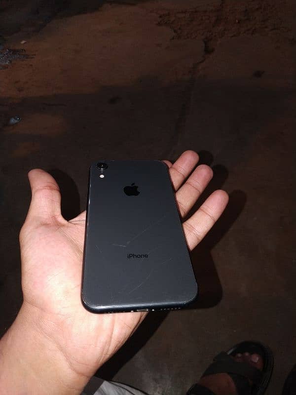 iPhone XR 64GB SIM working 0