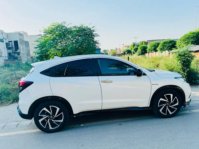 Honda Vezel 2018 3