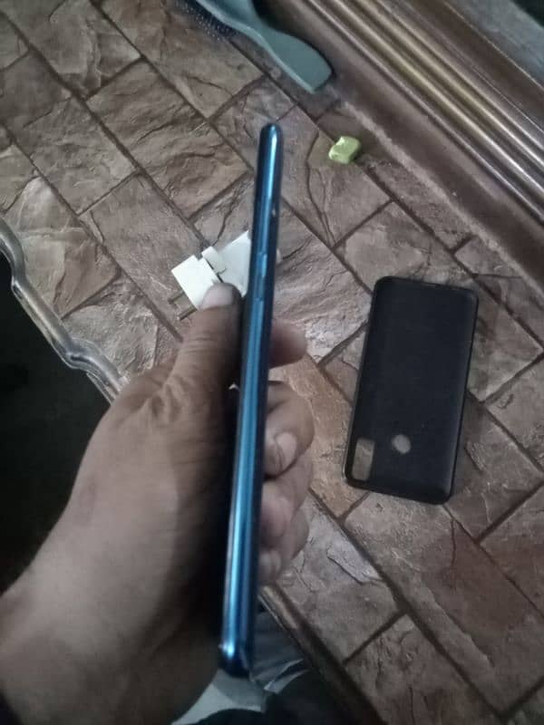 Huawei y9 4ram 128rom 7