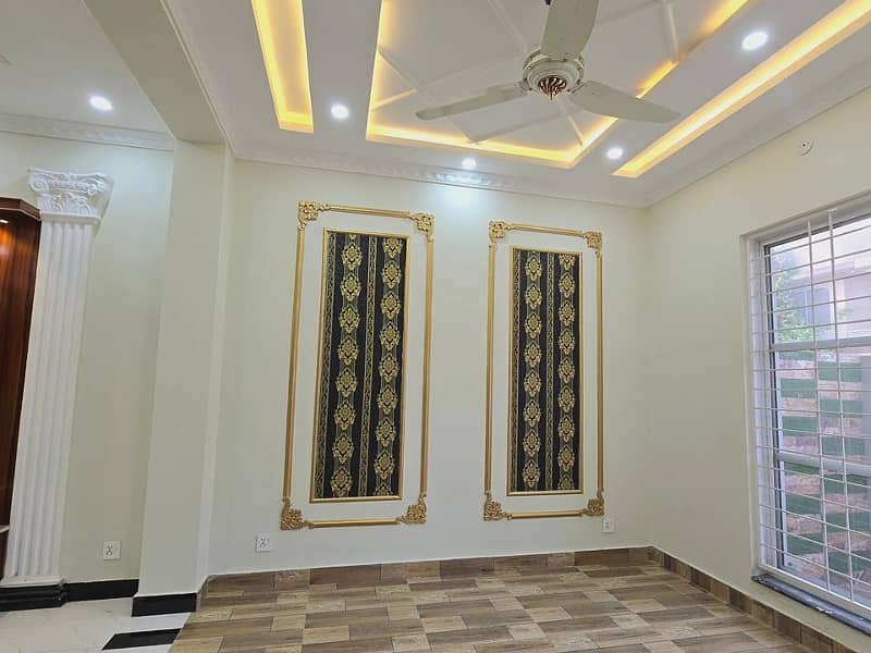 5 Marla luxury House Available For RENT In Paragon City Lahore 3