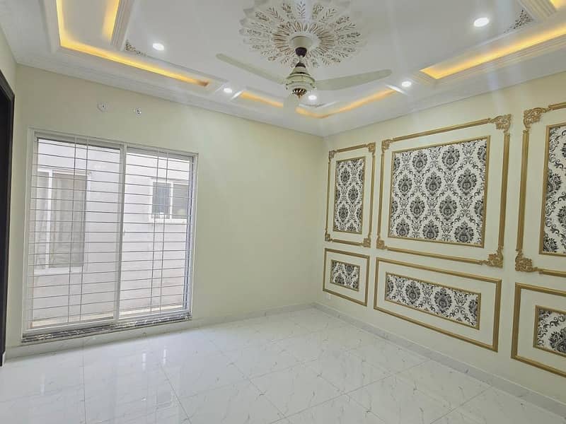 5 Marla luxury House Available For RENT In Paragon City Lahore 13