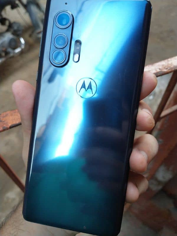 Moto Edge Plus. 12\ 256 1