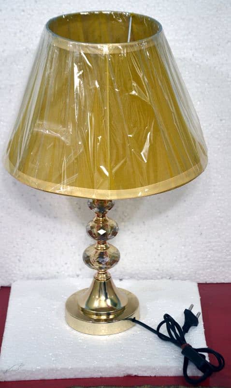 Table lamp 0