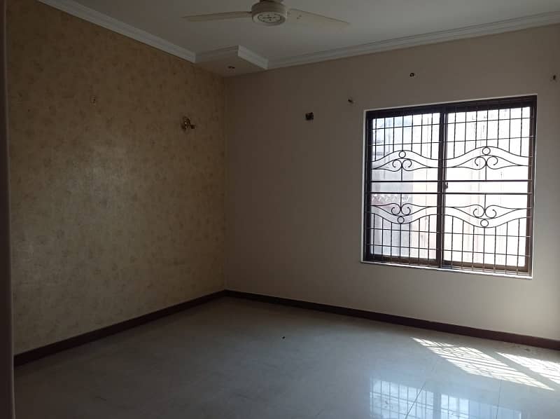 5 marla Full hous new type for rent facing park wapda Town ph1 block g2 7